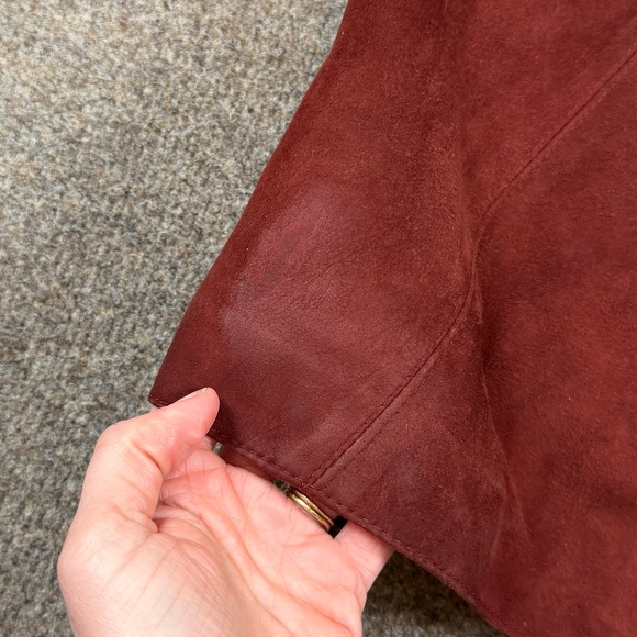 Red jacket - Picture 8 of 16